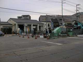 和田岬駅前道路では神戸市営地下鉄海岸線の工事